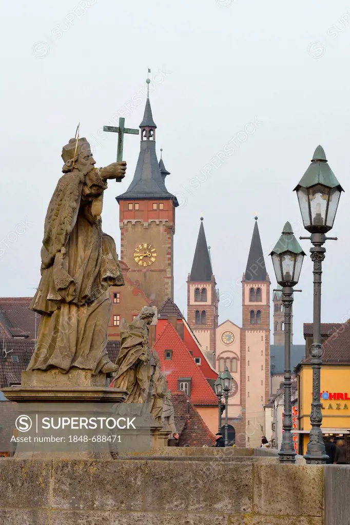 Alte Mainbruecke, Old Main Bridge, city hall and Cathedral of St. Kilian, Wuerzburg, Lower Franconia, Bavaria, Germany, Europe
