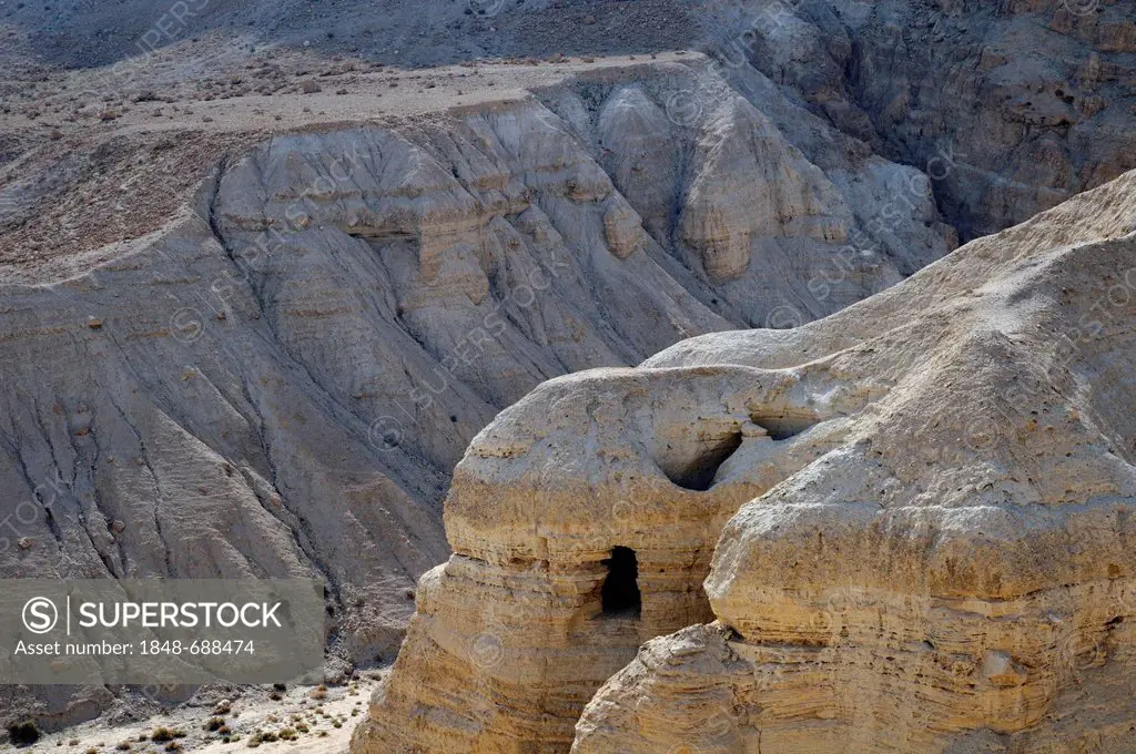 Cave, site where the Dead Sea Scrolls were discovered, Qumran, Dead Sea, Israel, Middle East