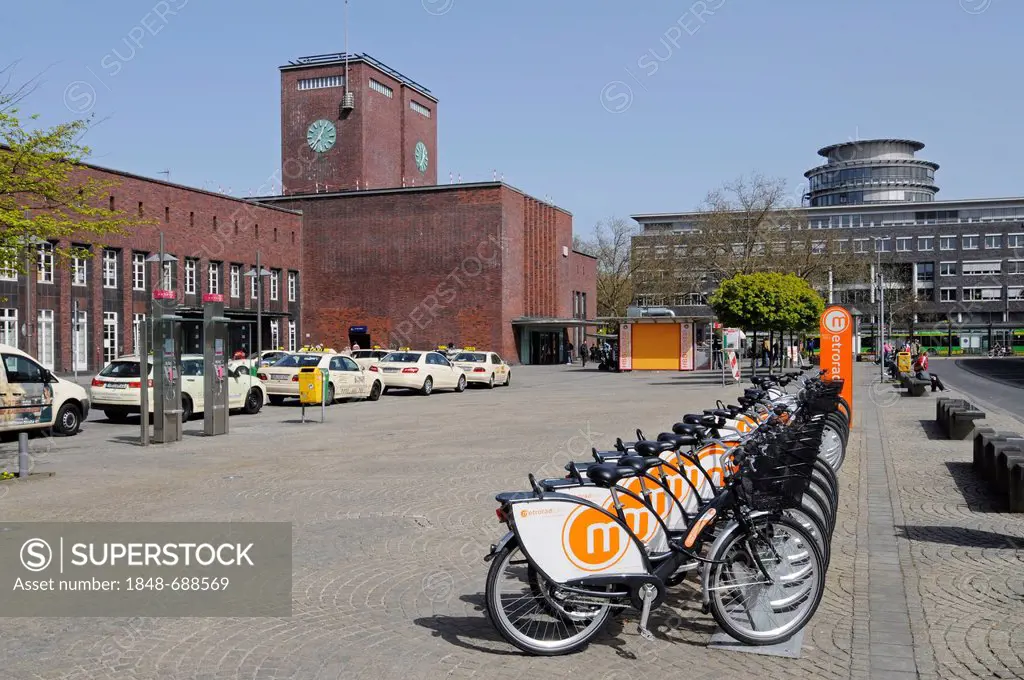 Metrorad-Ruhr, bike rental station, train station, Oberhausen, Ruhrgebiet area, North Rhine-Westphalia, Germany, Europe
