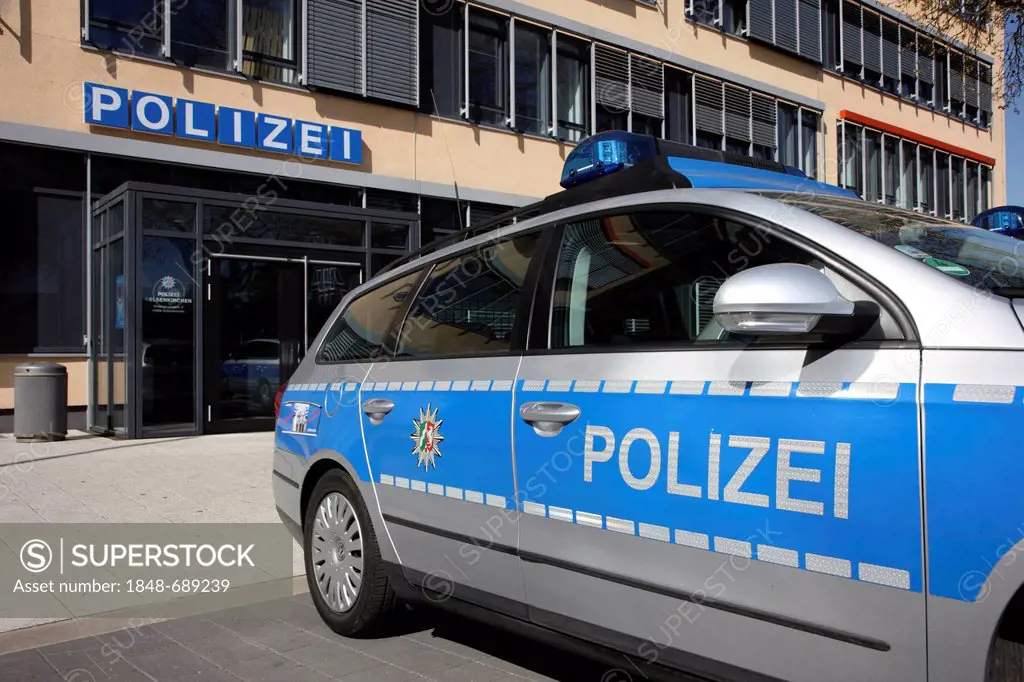 Patrol car parked in front of a modern police station, Gelsenkirchen, North Rhine-Westphalia, Germany, Europe