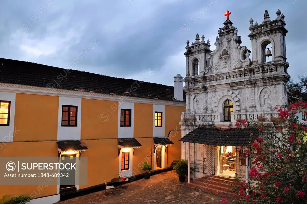 Catholic church in Fort Terekhol, Heritage Hotel, Terekhol, Goa, South India, India, Asia
