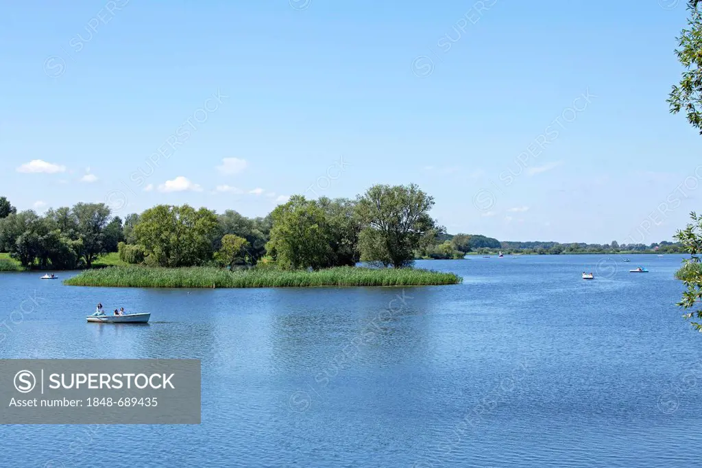 Boat on Lake Gartow, Naturpark Elbufer-Drawehn nature reserve, Lower Saxony, Germany