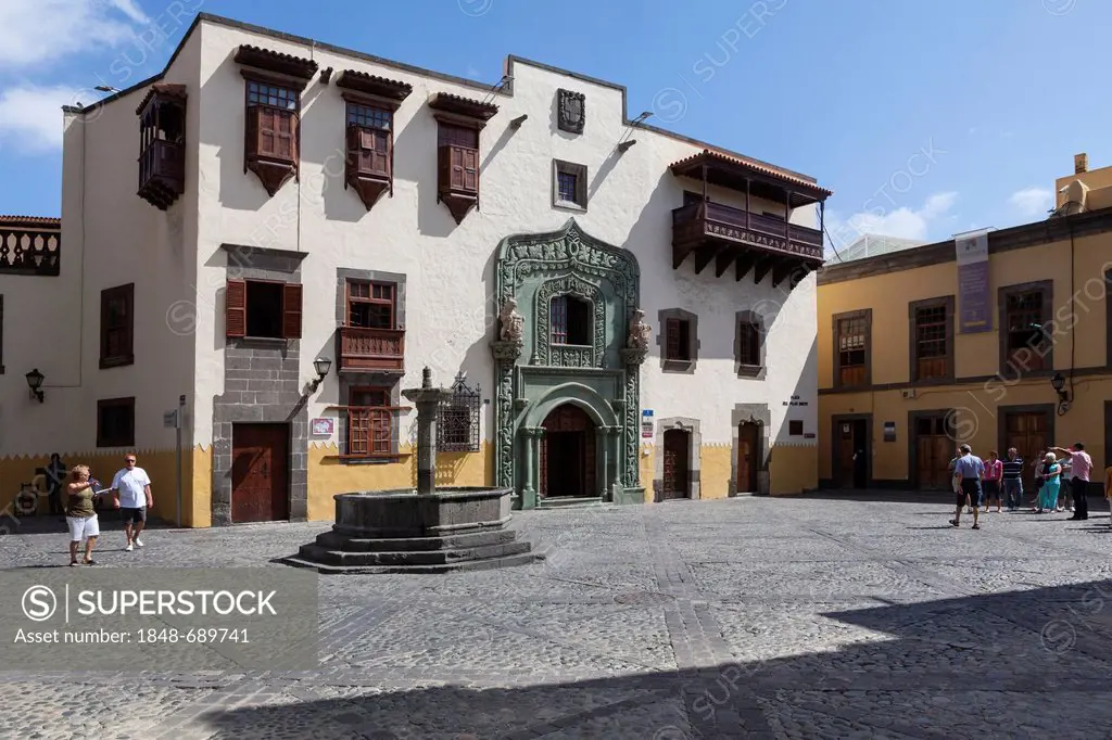 The late Gothic Casa Colon, las Palmas de Gran Canaria, Gran Canaria, Canary Islands, Spain, Europe, PublicGround