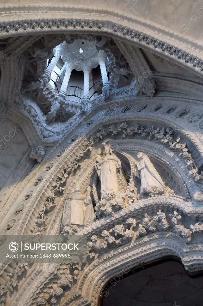 Nativity Façade, La Sagrada Familia, Temple Expiatori de la Sagrada Familia, Basilica and Expiatory Church of the Holy Family, Barcelona, Catalonia, S...