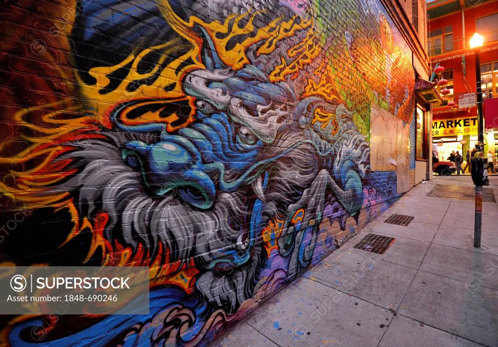 Red and green dragon, dragon fight, graffiti, mural, Chinatown at night, San Francisco, California, USA, PublicGround