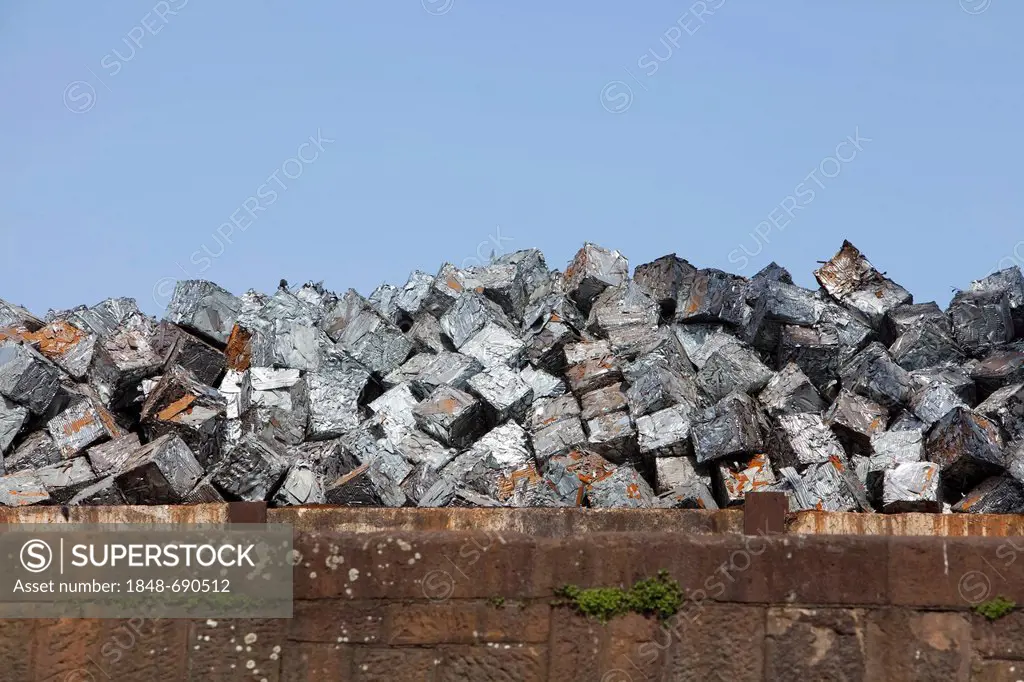 Scrap metal of the VW company pressed into cubes, scrap island, Duisport inland port, Ruhrort district, Duisburg, North Rhine-Westphalia, Germany, Eur...