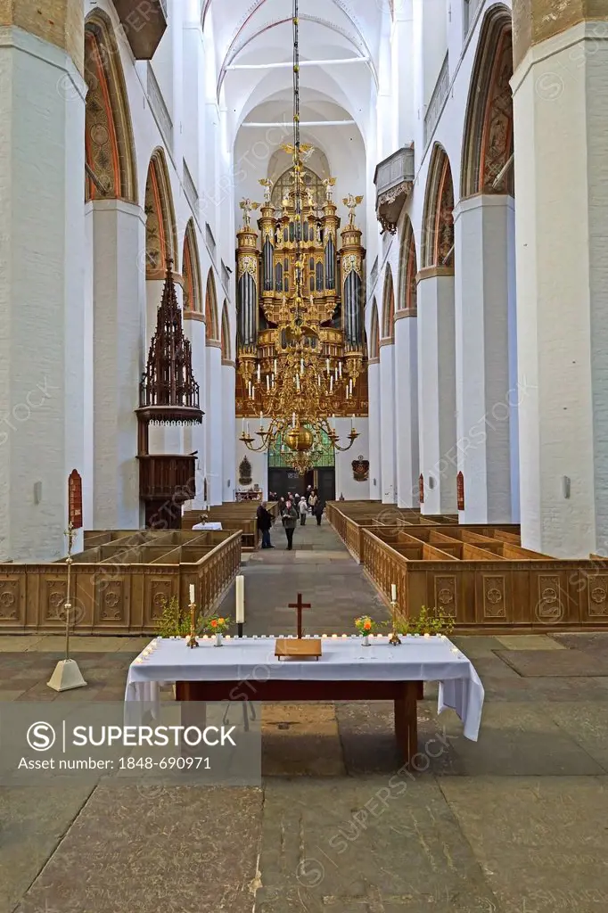 Interior view, nave of Marienkirche, St. Mary's Church, Hanseatic City of Stralsund, UNESCO World Heritage Site, Mecklenburg-Western Pomerania, German...
