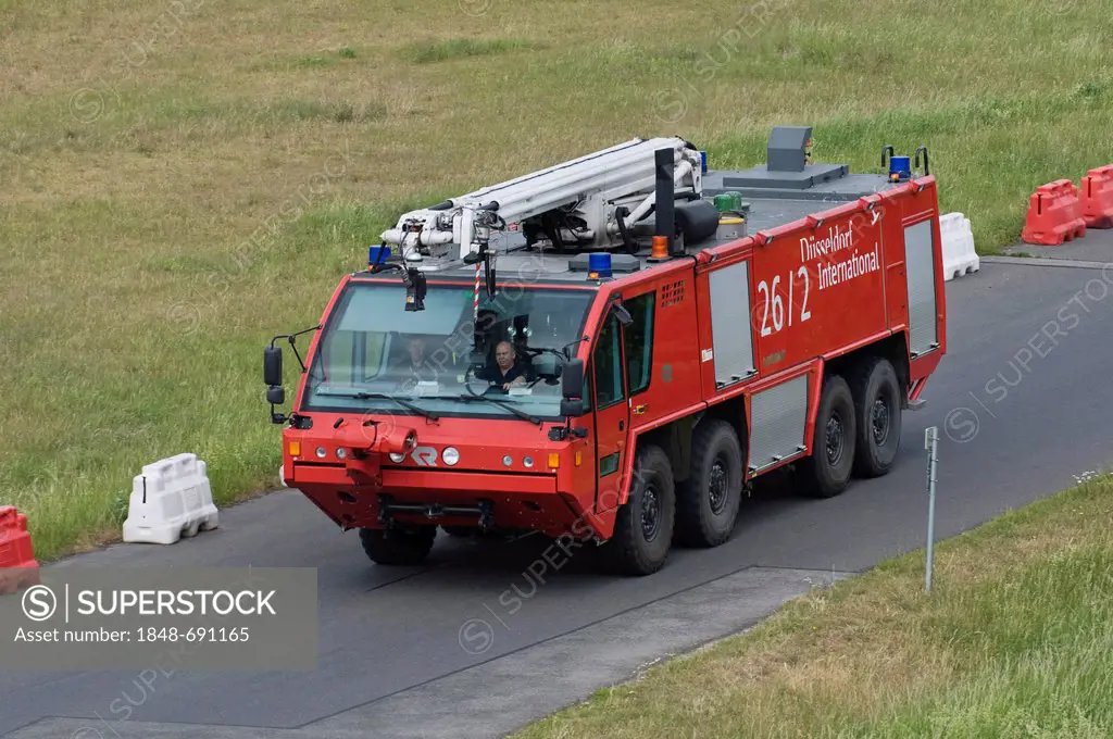 Emergency vehicle of the fire brigade, Duesseldorf International Airport, Duesseldorf, North Rhine-Westphalia, Germany, Europe