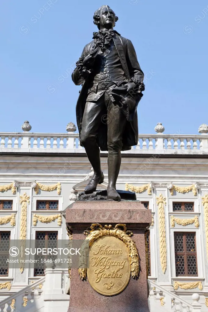 Johann Wolfgang Goethe statue in front of Old Stock Exchange building, Leipzig, Saxony, Germany, Europe