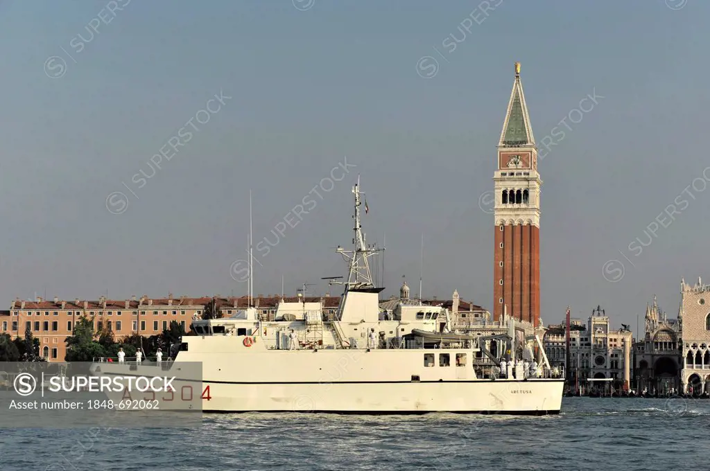 A 5304, an Italian navy boat, approaching the harbour, Venice, Veneto region, Italy, Europe