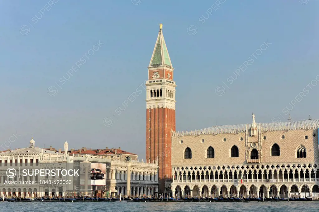 St Mark's Campanile, St. Mark's Square and the Doge's Palace, Canale di San Marco canal, Venice, Veneto region, Italy, Europe