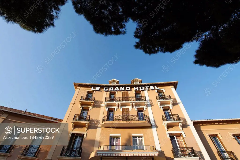 Le Grand Hotel Bormes-les-Mimosas, a turn-of-the-century hotel, Bormes-les-Mimosas, Provence-Alpes-Côte d'Azur region, France, Europe
