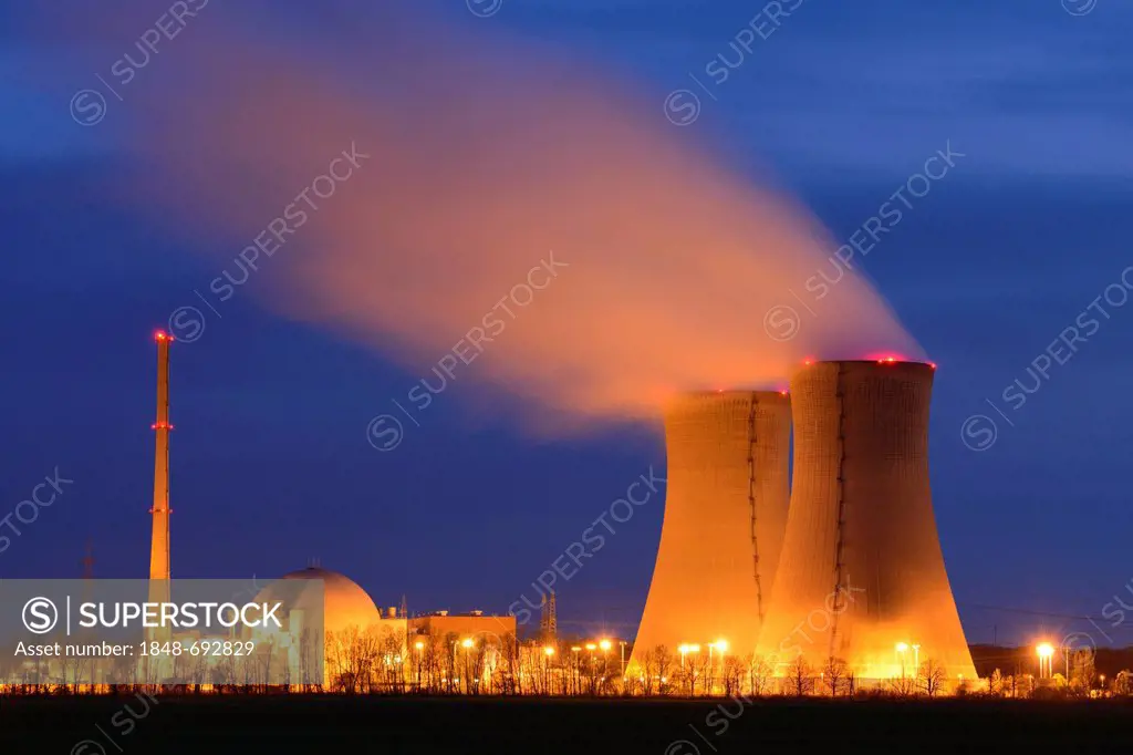 Grafenrheinfeld nuclear power plant operated by E.ON, dusk, Schweinfurt, Bavaria, Germany, Europe
