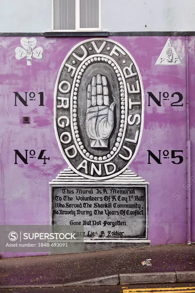 Ulster hand, Protestant mural, Shankill Road, West Belfast, Belfast, Ulster, Northern Ireland, United Kingdom, Europe, PublicGround