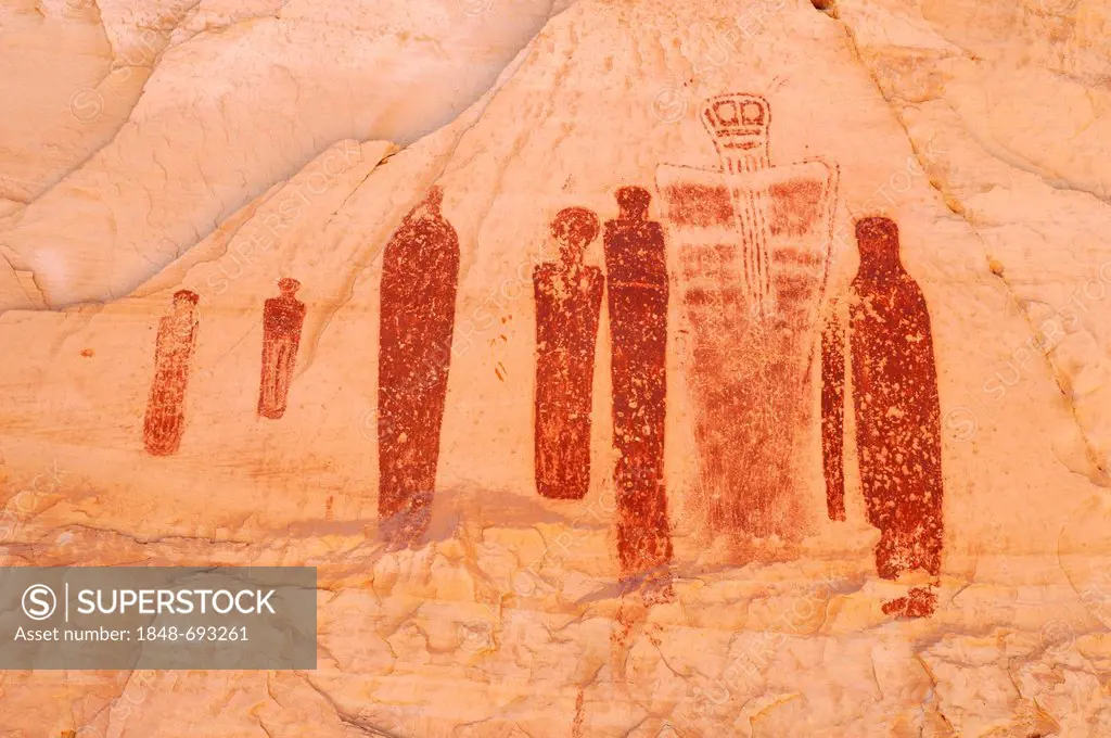 Native American Indian rock art Horseshoe Canyon, Canyonlands National Park, Utah, USA, North America