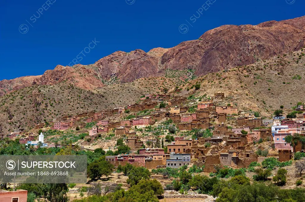 Typical mountain scenery in the Anti Atlas Mountains with a village with a mosque on a hill, Anti-Atlas Mountains, southern Morocco, Morocco, Africa