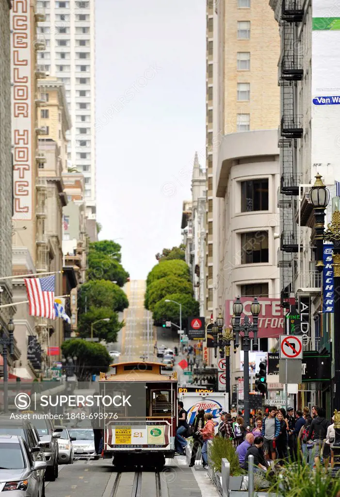 Cable car, cable tramway, Powell Street and Market Street, San Francisco, California, United States of America, USA, PublicGround