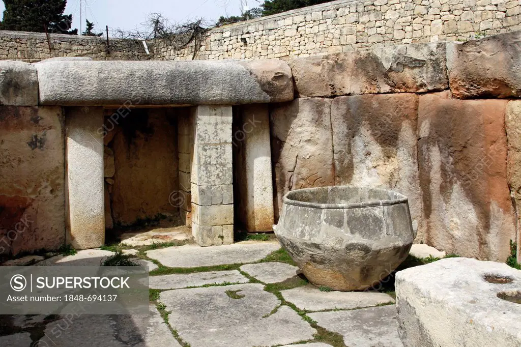 Neolithic megalithic temple, Tarxien Temples, UNESCO World Heritage Site, Paola, Malta, Europe