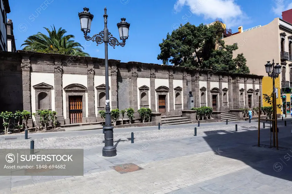 Cathedral of Santa Ana, Plaza Santa Ana square, Vegueta, historic town centre of Las Palmas, Las Palmas de Gran Canaria, Gran Canaria, Canary Islands,...