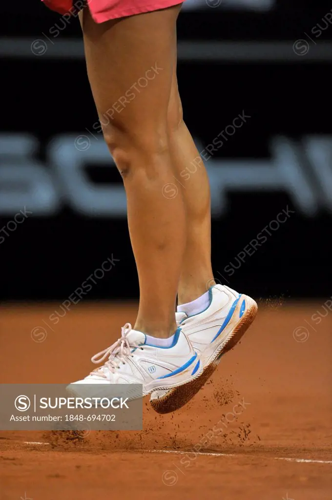 Detail view, tennis shoes, during serve, Porsche Tennis Grand Prix, Porsche-Cup, women's tour, Porsche-Arena, Stuttgart, Baden-Wuerttemberg, Germany, ...