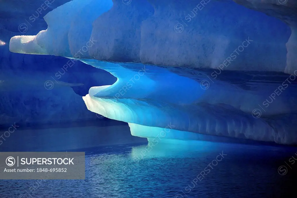 Structure of an iceberg, Perito Moreno glacier, High Andes, near El Calafate, Patagonia, Argentina, South America