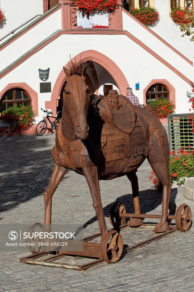 Horse made of iron, Marktplatz, market square, Volkach, Volkach, Lower Franconia, Franconia, Germany, Europe