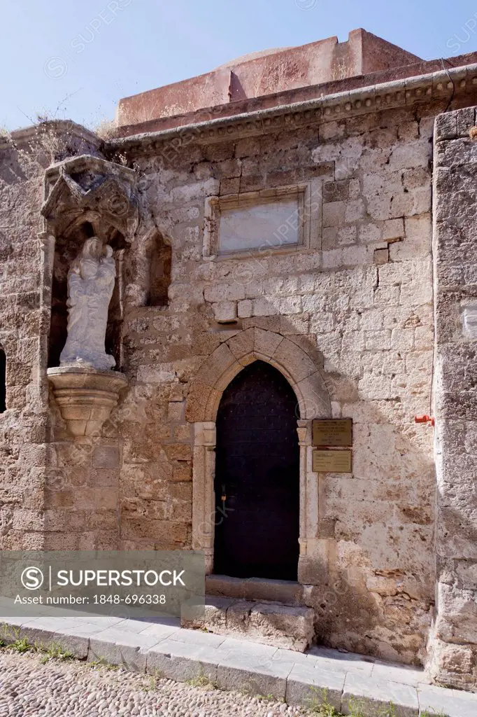 Church of Agia Triada, Odos Ippoton, medieval Street of the Knights, city of Rhodes, Rhodes, Greece, Europe