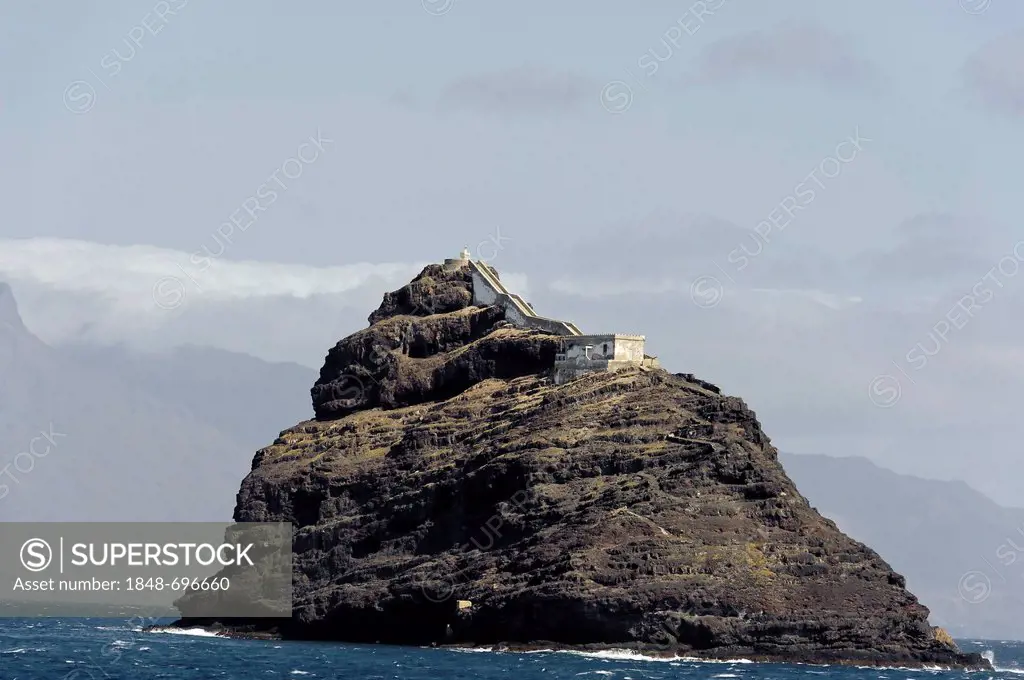 Lighthouse on Ilheu dos Passaros off Mindelo, Sao Vicente, Cape Verde, Africa