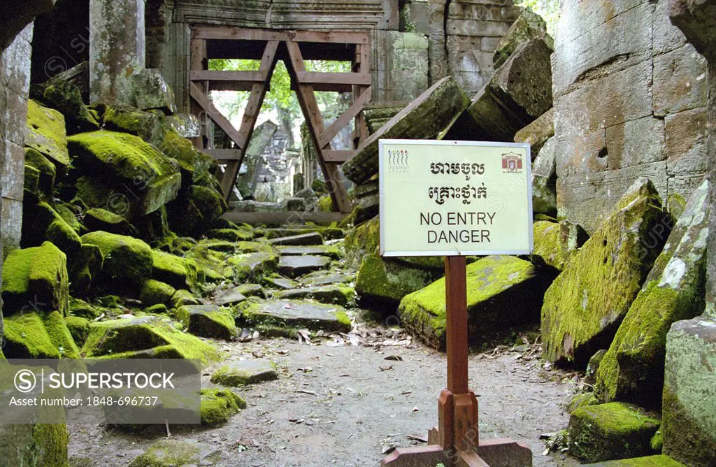 Prohibition sign at Angkor Wat, Siem Reap, Cambodia, Southeast Asia, Asia