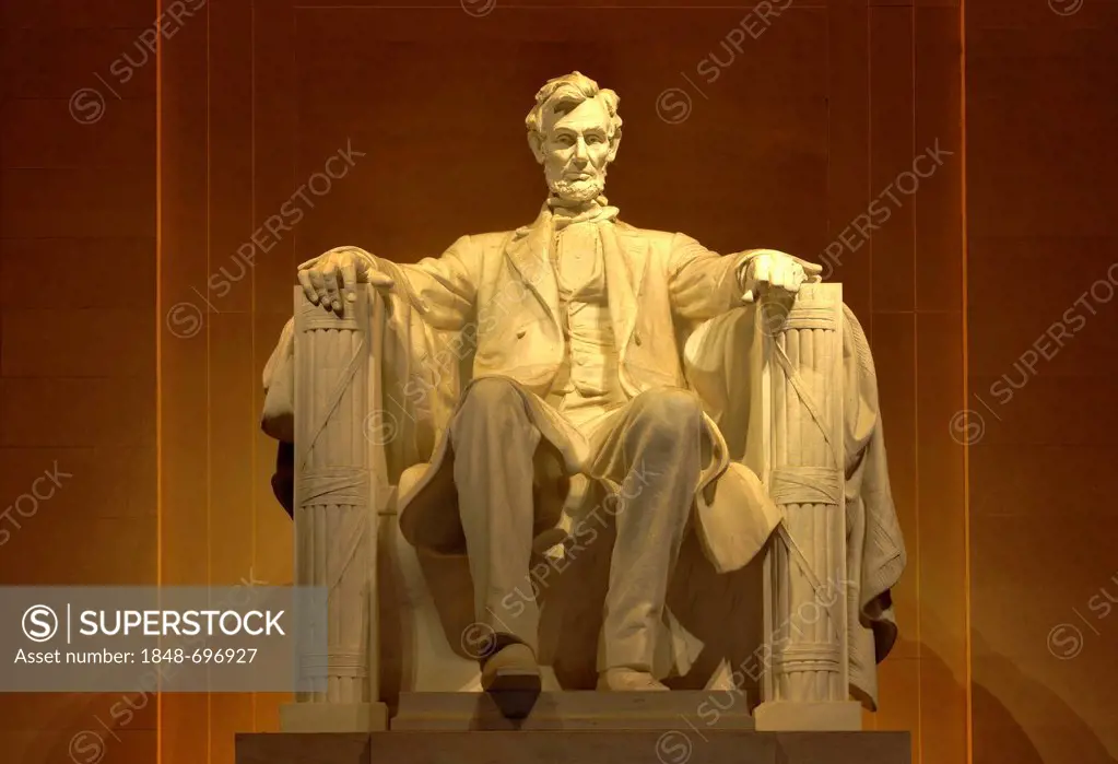 Statue of Abraham Lincoln by Daniel Chester French, Lincoln Memorial, Washington DC, District of Columbia, United States of America, USA