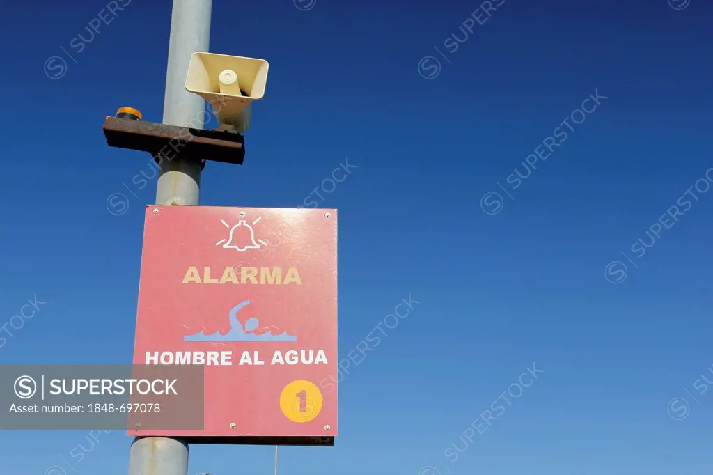 Alarm for a person in the sea, auxiliary station, Puerto Madryn Pier, Chubut Province, Argentina, South America