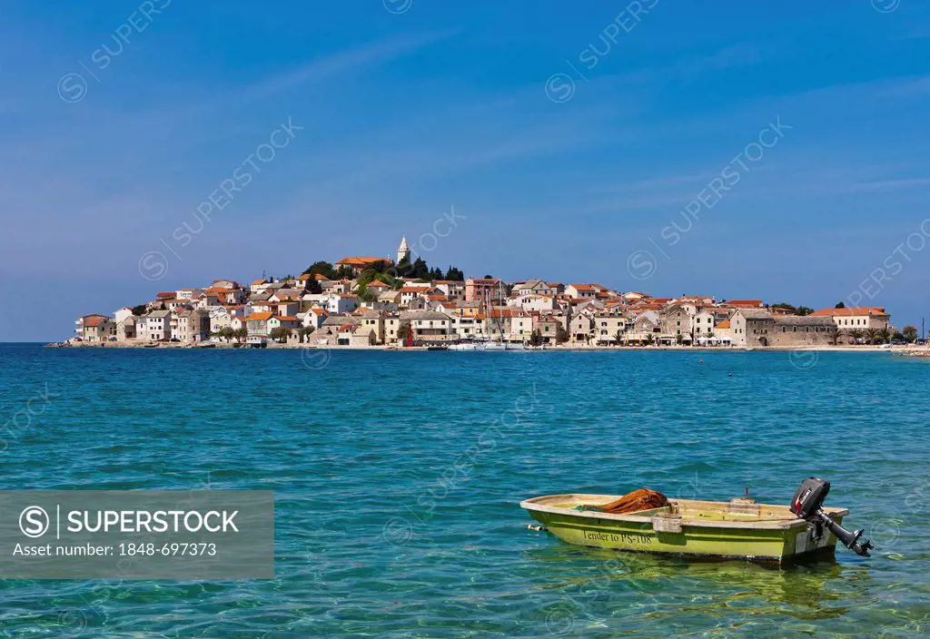 Boat in front of Primosten peninsula, central Dalmatia, Dalmatia, Adriatic coast, Croatia, Europe, PublicGround