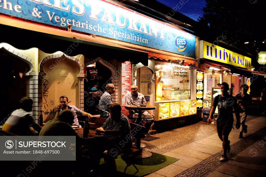 Turkish restaurant with an outdoor terrace, Kreuzberg Schlesisches Tor, Berlin, Germany, Europe