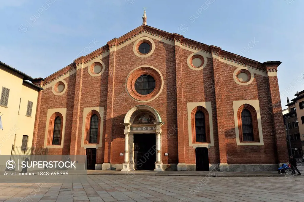 Basilica of Santa Maria delle Grazie, built 1463-1482, Milan, Italy, Europe