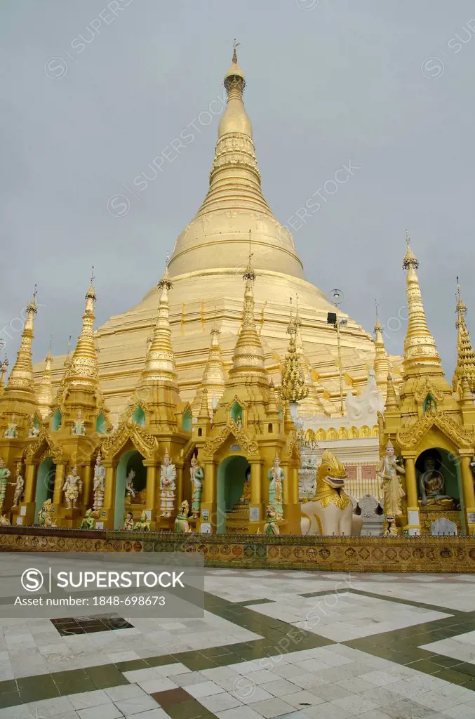 Shwedagon Pagoda, Yangon, Rangoon, Myanmar, Burma, Southeast Asia, Asia