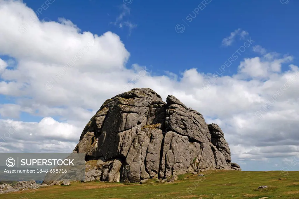 Viewpoint Haytor, large granite rocks on a hill, Haytor Vale, Dartmoor, Devon, England, United Kingdom, Europe