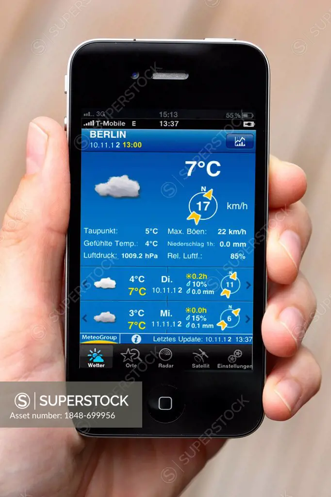 Iphone, smart phone, weather forecast, app on the screen