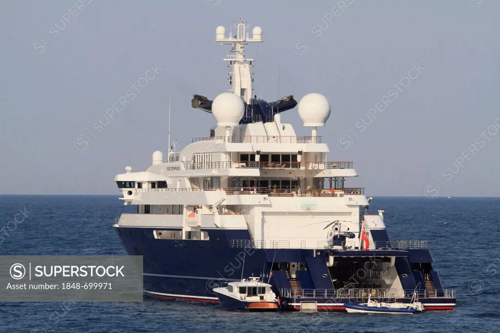 Motor yacht, Octopus, built by Luerssen Yachts, length of 126.20 metres, built in 2003, owned by Paul Allen, on the Côte d'Azur, France, Mediterranean...