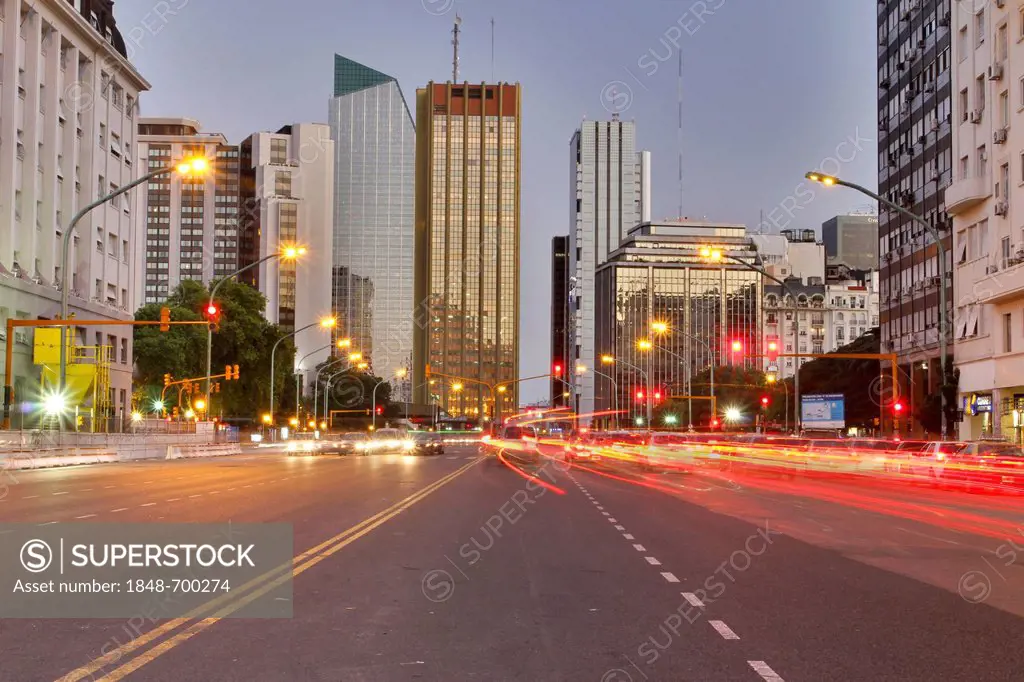 Junction in the evening light, Avenida del Libertador, Maipu, Buenos Aires, Argentina, South America