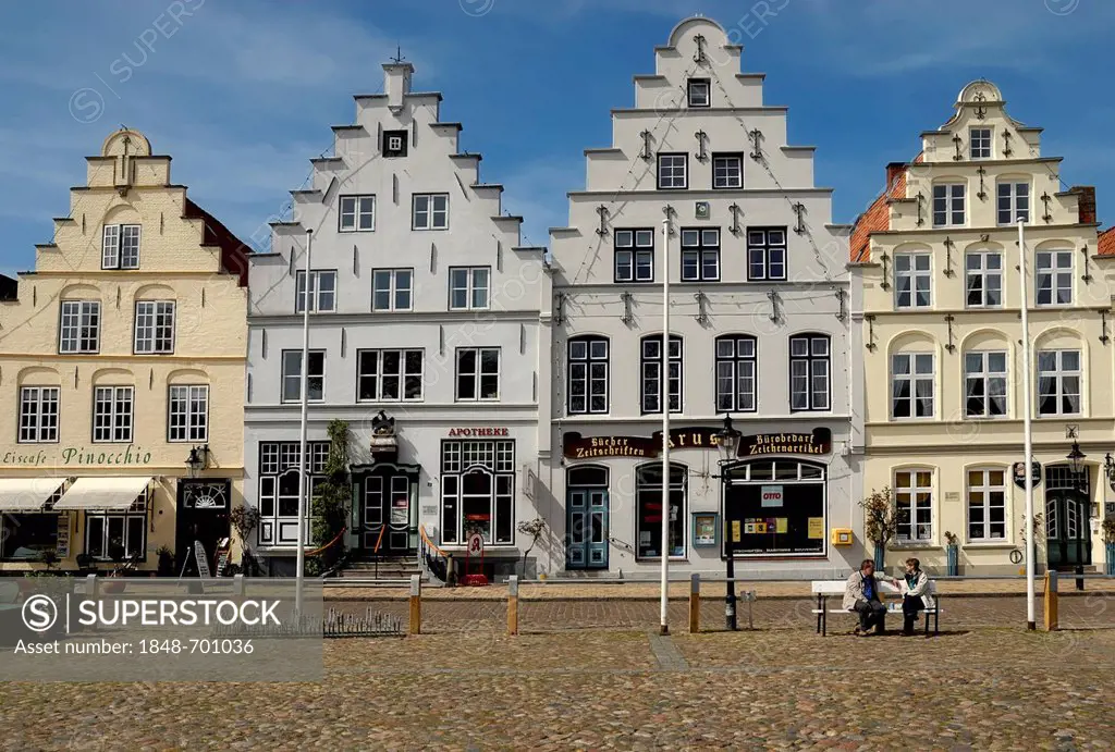 Wilhelminian-style buildings in the market square of the Dutch Town of Friedrichstadt, North Friesland district, Schleswig-Holstein, Germany, Europe