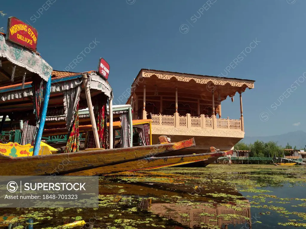 Houseboats on Dal Lake, popular to accomodate tourists in Srinagar, Jammu and Kashmir, India, Asia