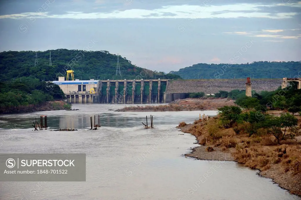Central Hidroelectrica 15 Septiembre, hydroelectric power plant on Rio Lempa, the plant operator was accused of having aggravated the flooding in the ...