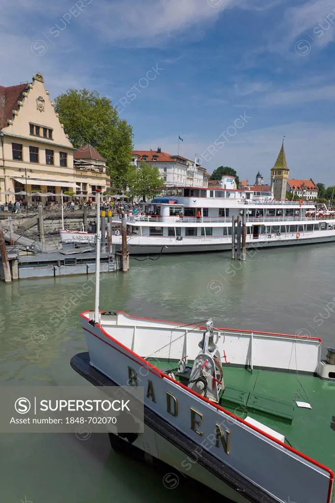 Excursion boats on the lakeside promenade, Lindau, Lake Constance, Baden-Wuerttemberg, southern Germany, Germany, Europe