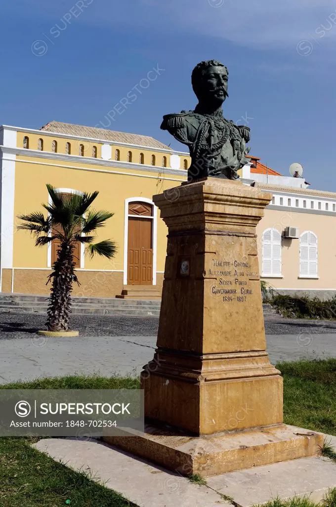 Monument in Sao Filipe, bust, Cape Verde, Africa