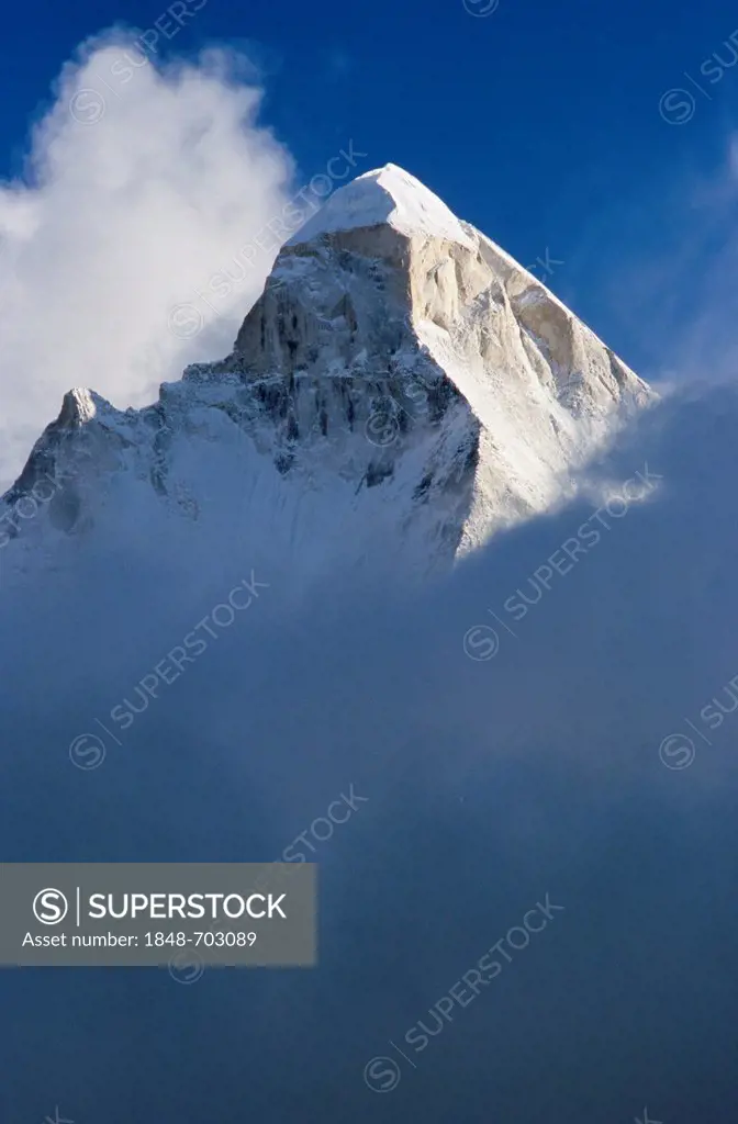 Shivling, with 6543m the highest natural Shiva Lingam, above Gaumukh, Gangotri, Uttarakhand, formerly Uttaranchal, India, Asia