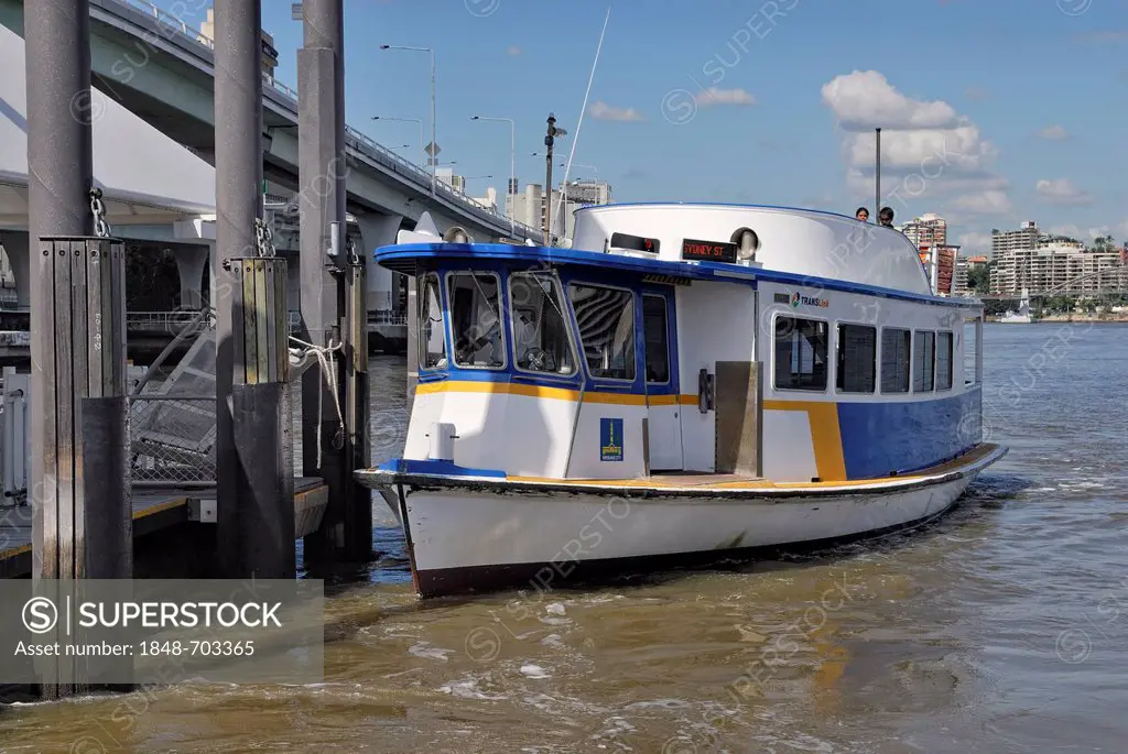 Trans Link ferry, Brisbane River, Brisbane, Queensland, Australia