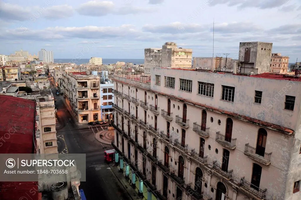 View over the roofs, city center of Havana, Centro Habana, Cuba, Greater Antilles, Gulf of Mexico, Caribbean, Central America, America