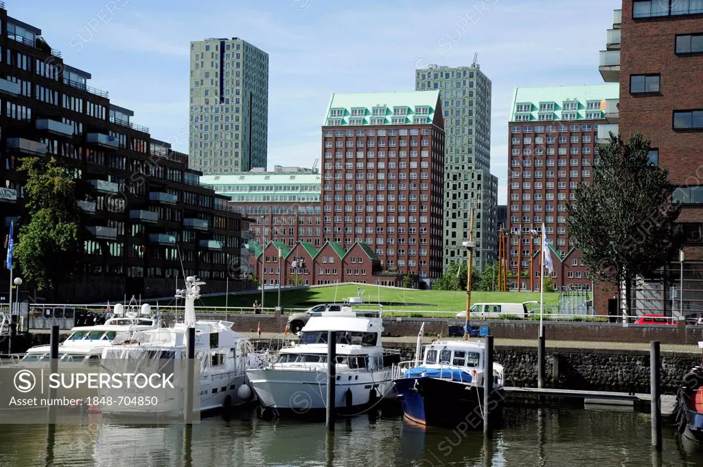 Modern architecture along the Nieuwe Maas River, boats in Entrepothaven Harbour, Kop van Zuid, Rotterdam, Holland, Nederland, Netherlands, Europe