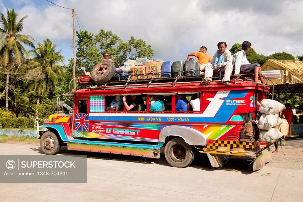 Fully loaded Jeepney, responsible for public transportation in the Philippines, Sabang, Palawan, Philippines, Asia