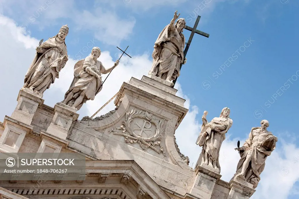 Christ and figures of the apostles on the facade of the Basilica San Giovanni in Laterano, Rome, Italy, Europe